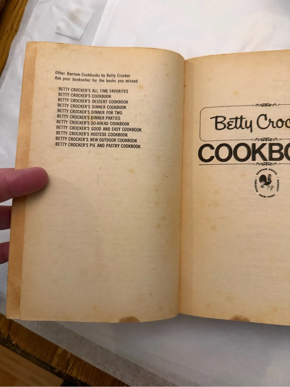 Vintage Betty Crocker Paper Cookbook